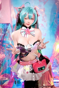 #星之迟迟_Vol.277_初音未来_喵斯快跑_[73P-117MB]